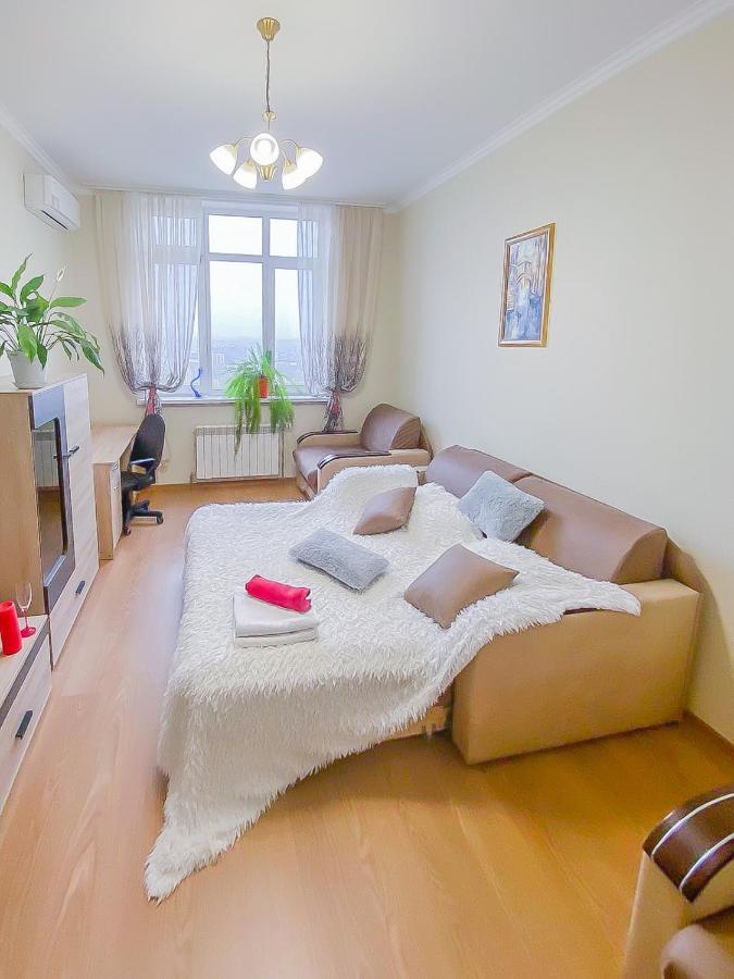 Rent Kiev Apartment 2 min metro Chernihivska Exterior foto